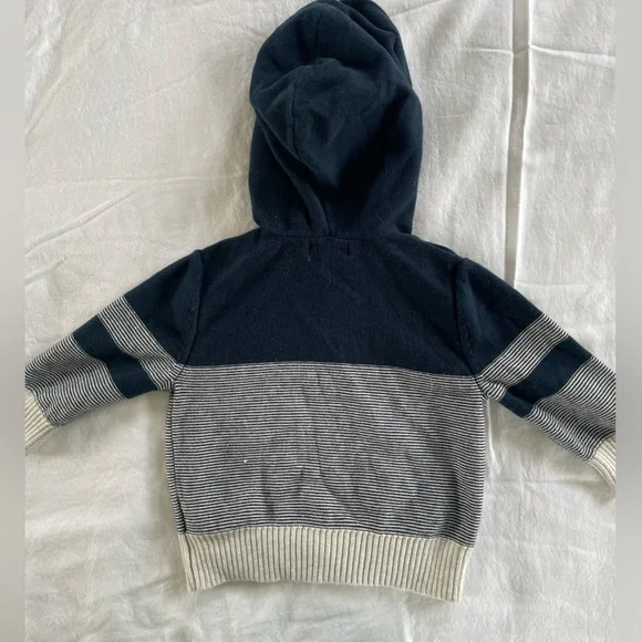 Set to two Cat & Jack jackets both size 12 months - Picture 3 of 6